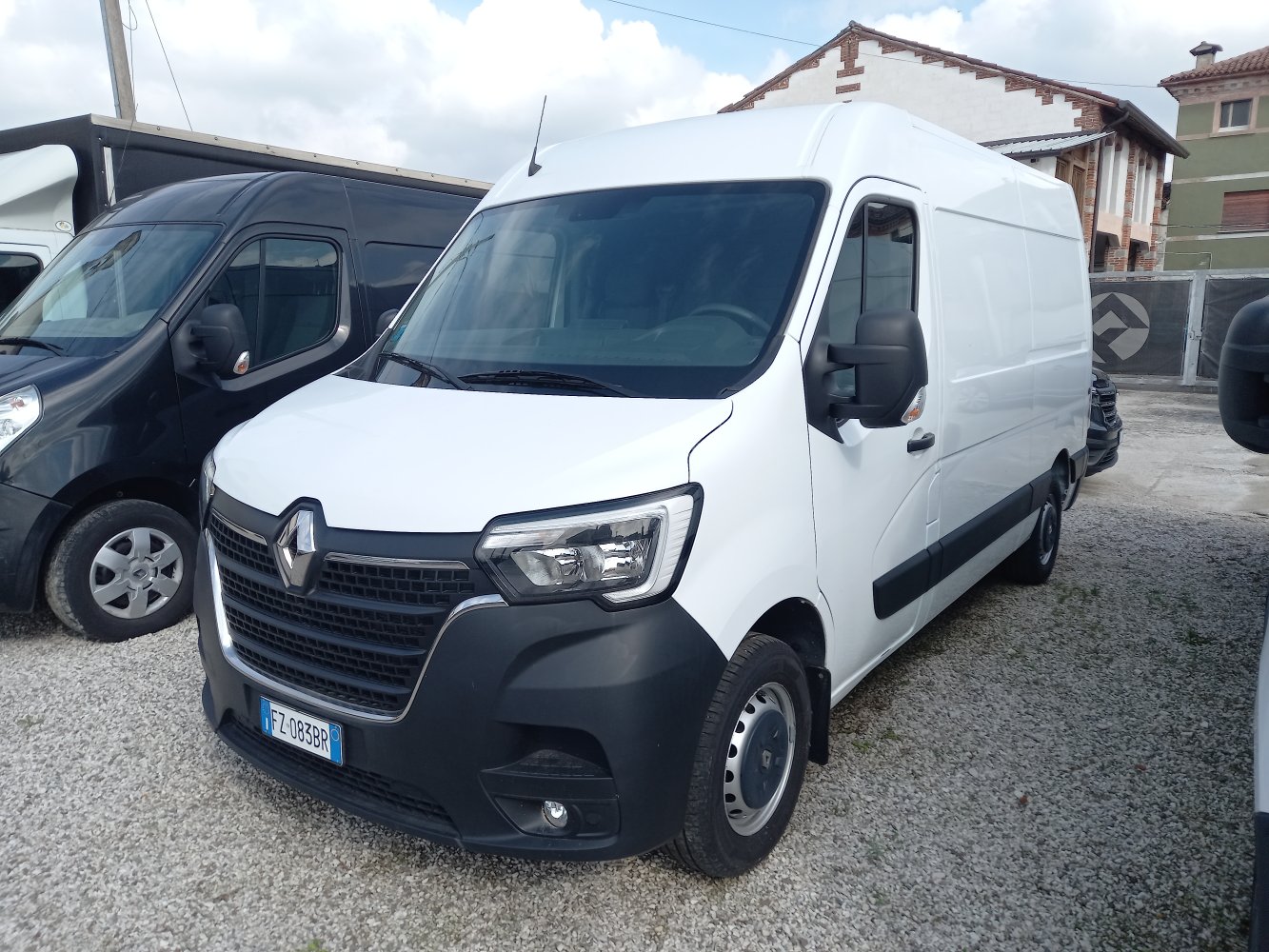 Renault MASTER 2.3 DCI 135CV